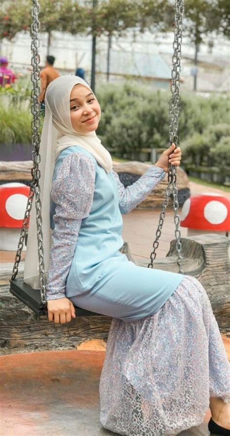 8 Hot Sexy Bibi Qairina Bikini Pics