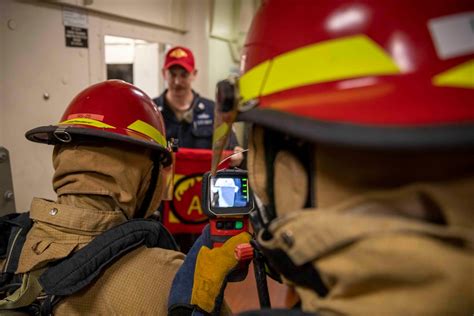 Dvids Images Uss Ralph Johnson Conducts General Quarters Drill