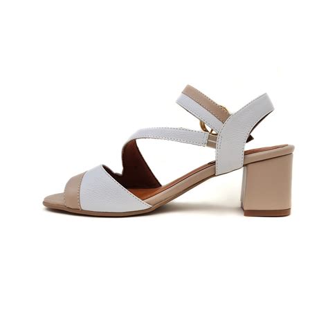 Sandália Feminina de Salto em Couro Legítimo Branca e Nude Amo