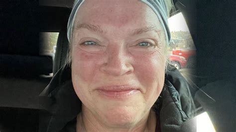 Sister Wives Janelle Brown Shares Post Workout Selfie After Dropping