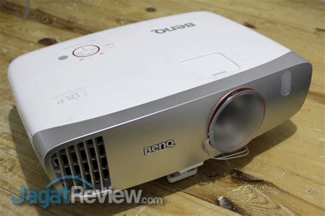 Hands On Review Proyektor Benq W1210st • Jagat Review