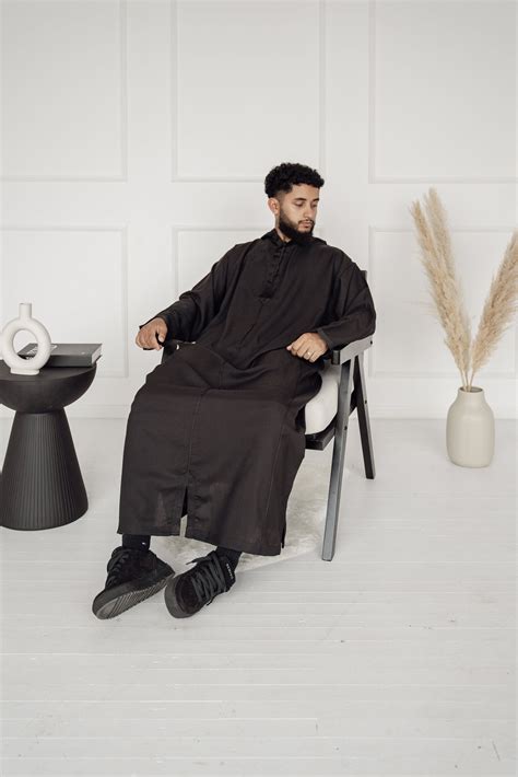 Can Tourists Wear Djellabas in Morocco? Everything You Need to Know