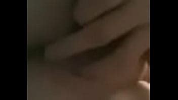 Pelirroja de 18 años digitación XVIDEOS