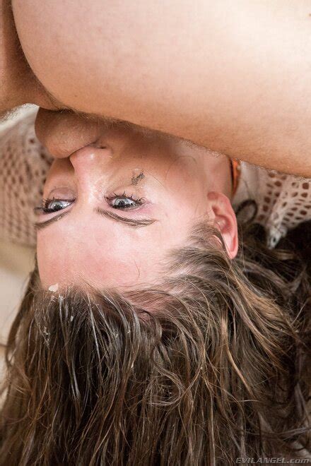 Lana Rhoades Porn Pic