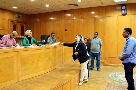بحث ما يزيد عن 30 طلبا من المواطنين خلال لقاء اليوم المفتوح بالأقصر