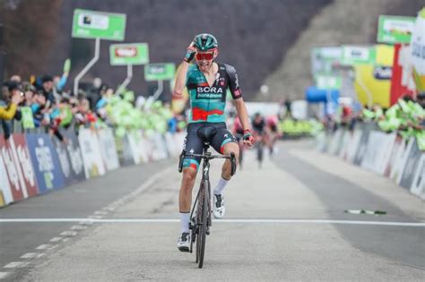 Rad Ass Felix Gall im Pech Erst der Sturz dann der Rückfall Kurier