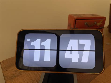 Having fun with Standby widgets : r/Clockology