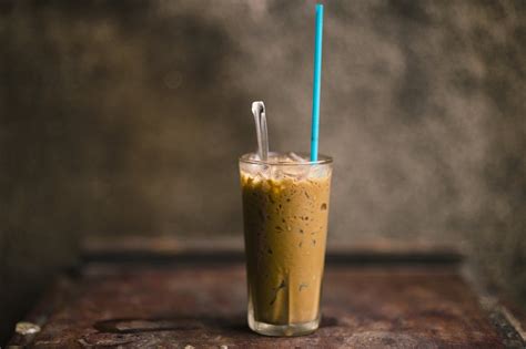איך מכינים אייס קפה ביתי הצעות הגשה Foodisgood