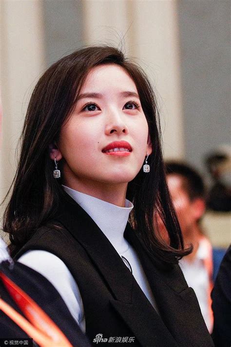 Hot girl trà sữa kết hôn với tỷ phú dính tin đồn hiếp dâm giờ ra sao