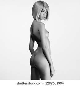 Blackandwhite Portrait Beautiful Nude Woman Sexy Stock Photo 1299681994 Shutterstock