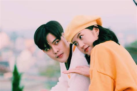Tiết lộ bất ngờ về thân thế của hot boy giao nước đá trong web drama hot nhất MXH