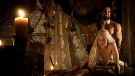 Emilia Clarke Nude Pics And Naked In Sex Scenes Scandal Planet