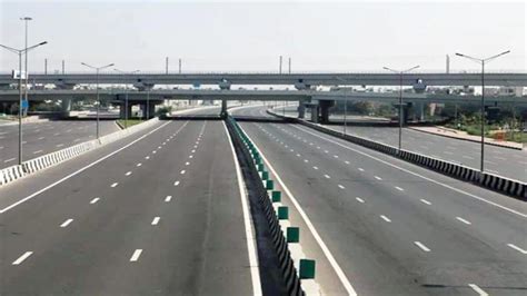 Govt Spending Rs 62 Cr To Boost Road Infra Reduce Pollution In Delhi