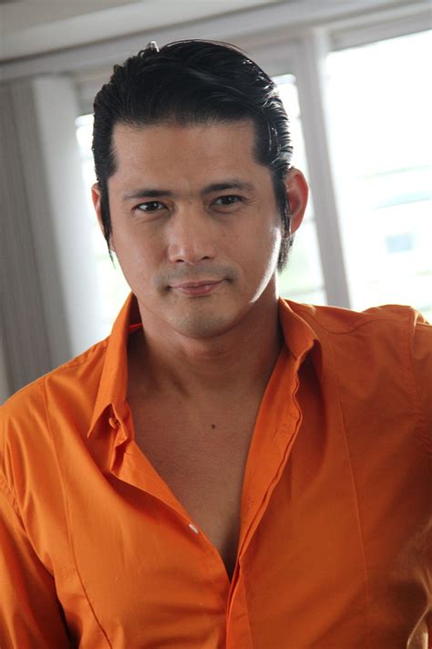 Talk ‘N Text Ka-Tropa Robin Padilla inspires Pinoy youth to go back to