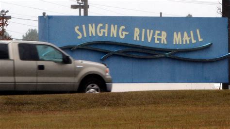 No Wal Mart At The Singing River Mall Site In Gautier For Now Biloxi