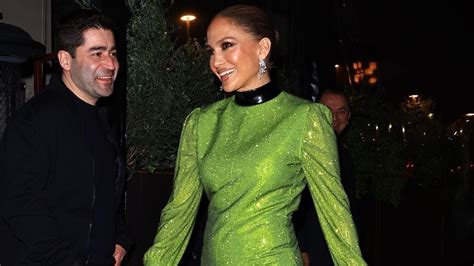 Jennifer Lopez Revives The Naked Shoe Trend With A Glistening Green