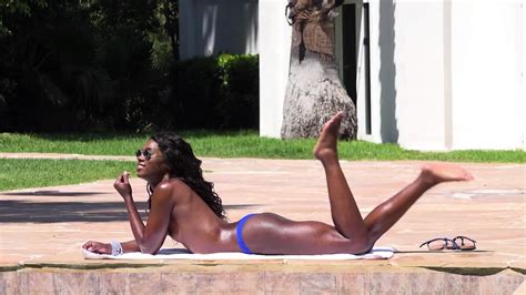 Chocolate Babe Facialized After Wild Outdoor Sex With BBC