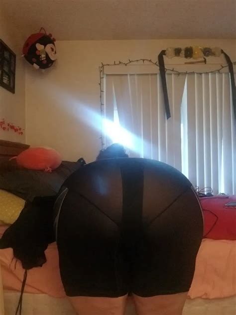 Laurellie93 Wearing Yellow Grogu 5 Nude Pics XHamster