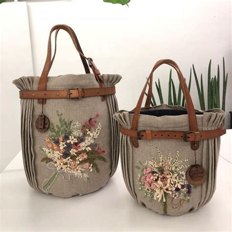 Сумочки з мішковини із ніжною вишивкою – Самотужки