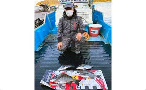 【三重】イカダ＆カセの最新釣果 コンディション抜群のクロダイ顔出し｜釣りまとめアンテナ