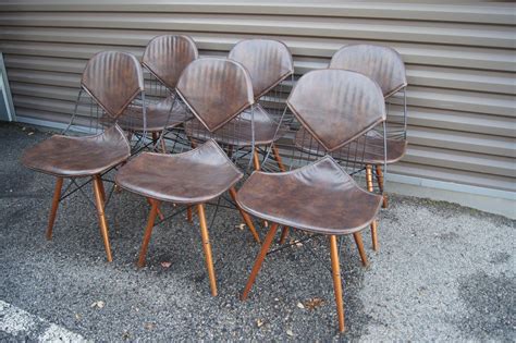 Set Of Six Wire Chairs With Dowel Legs And Bikini Pad Machine Age New England S Largest