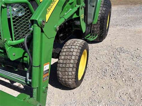 Traktor JOHN DEERE 3520 - bazar - Hyperinzerce.cz