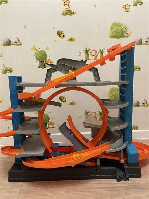 Мега гараж Hot Wheels легендарный гараж с акулой Mattel Конструкторы Астана на Olx