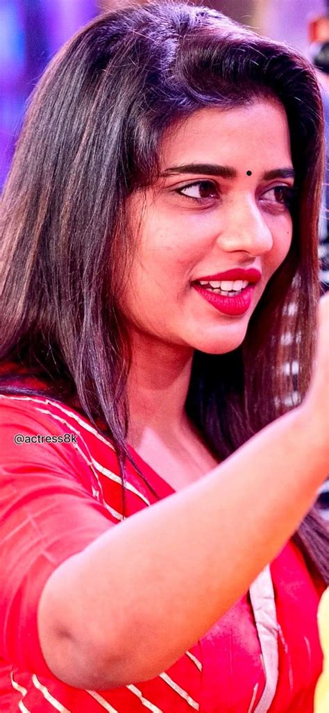 Pin By Shravan N Kumar On Aishu Actress Hot Photoshoot Tamil Actress Most Beautiful Indian