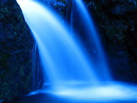 blue_waterfall_1280 - Rajiv Kapur