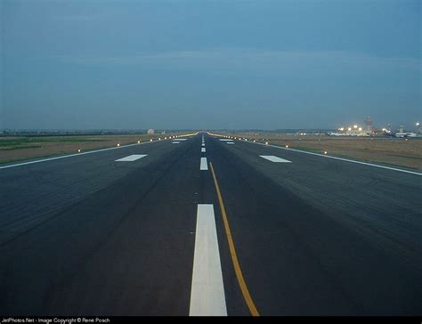 Аэропорт Zvartnots (Звартноц) - Аэропорты - Авиационный портал Airspot.ru