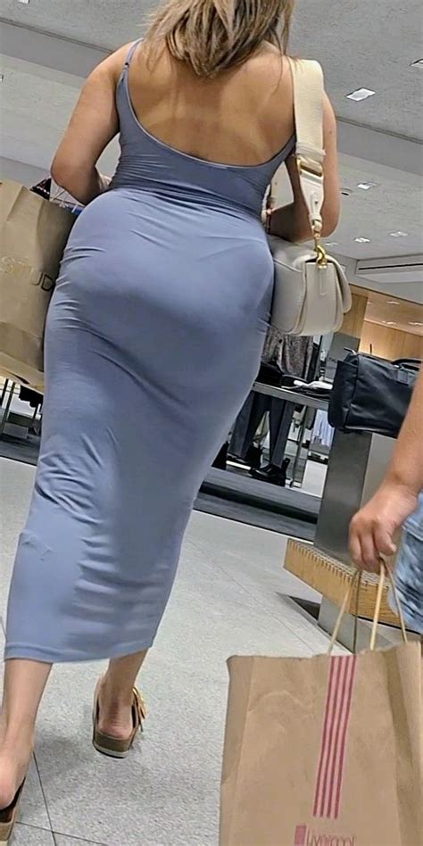 MILF Pawg In Long Tight Dress VTL OC Milf Forum