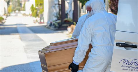Us Funerals Move To Live Streaming On Internet Cosmos Chronicle