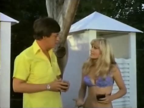 Naked Christa Linder In Juegos De Alcoba