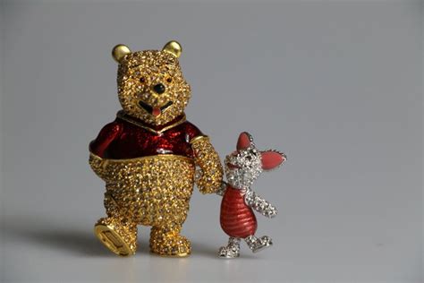 Arribas X Swarovski Disney Winnie The Pooh Piglet Figure