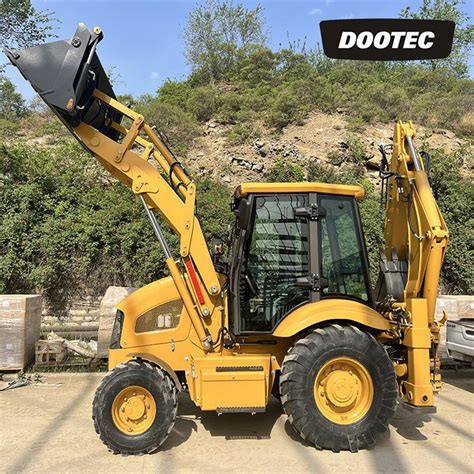 Yuchai Yc4a105z-T20 Engine Hydraulic 2.5 Ton Small Backhoe Excavator ...