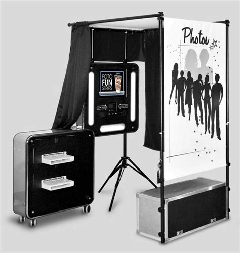 5 Easy Tips For Taking A Great Photo Booth Picture