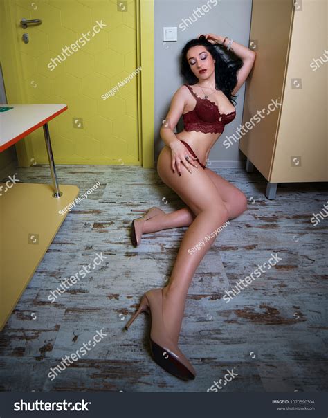 Sexy Curvy Brunette Lingerie Indoors Stock Photo 1070590304 Shutterstock
