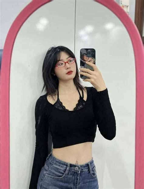 Tr N B Nh Hotgirl Ng Ph Ng Anh Sexy Bikini P Nh T