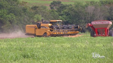 Cerimônia de abertura Expo Umuarama tema presença de várias autoridades