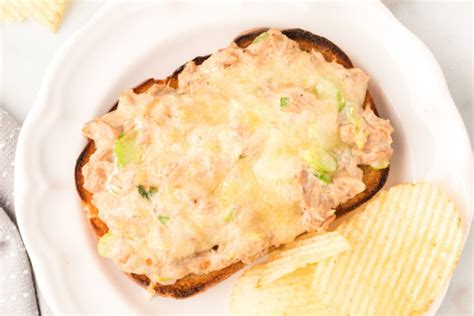 Cheesy Tuna Melts Love Bakes Good Cakes