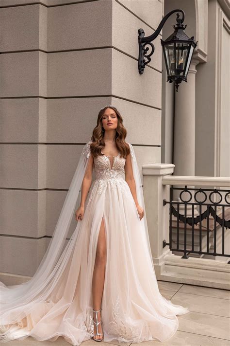 Best A Line Wedding Dresses Complete Style Guide