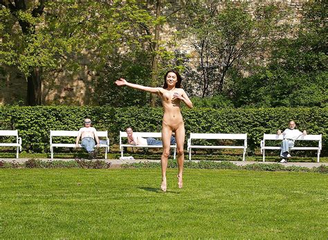 Nude Wife Walking In The Streets Porn Pictures Xxx Photos Sex Images Pictoa