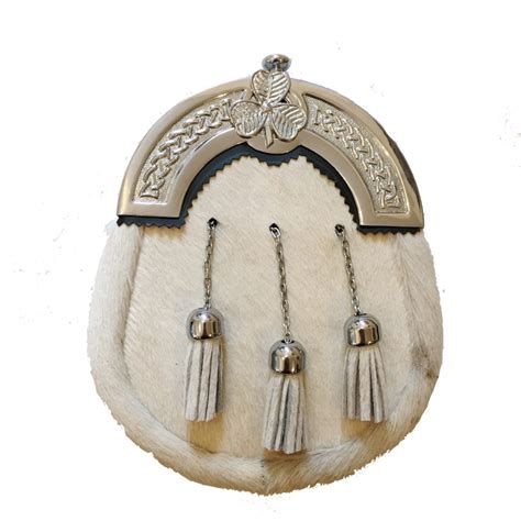 White Fur Sporran With 3 Tassels And Shamrock Cantle