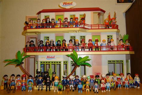 Playmobil Hotel with People by Aioros87 on DeviantArt