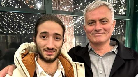 Mourinho Non Dimentica La Roma Nel Giorno Del Compleanno Del Figlio Il