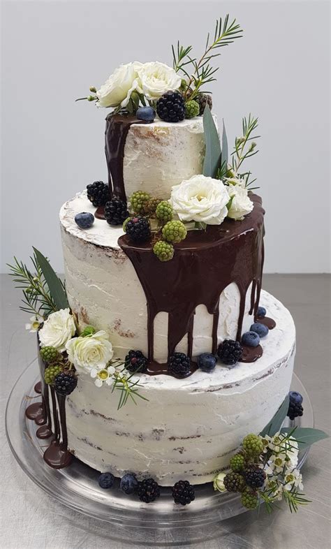 Hochzeitstorte Dripcake Semi Naked Cake Naked Cake Weddingcake