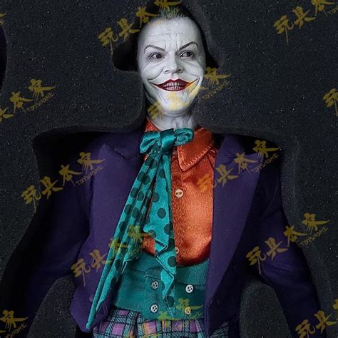 實物拍攝 HOT TOYS DX THE JOKER 中古齊件 約九成新 興趣及遊戲 玩具 遊戲類 Carousell