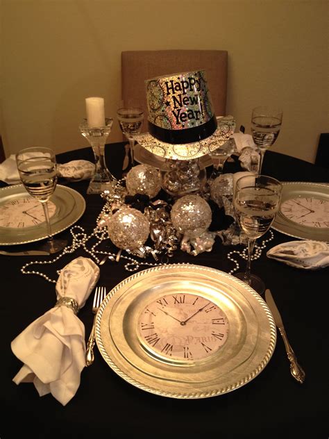 30 New Year Table Decoration Ideas