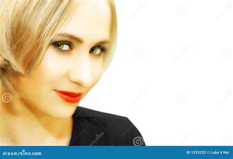 Visage De Jeune Femme Blonde Avec Les Yeux Verts Photo Stock Image Du Lipstick Fascinant 1233222