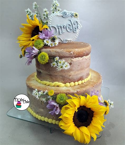 Torta Estilo Naked Con Flores Naturales Girasoles Seminaked Cake With Natural Flowers